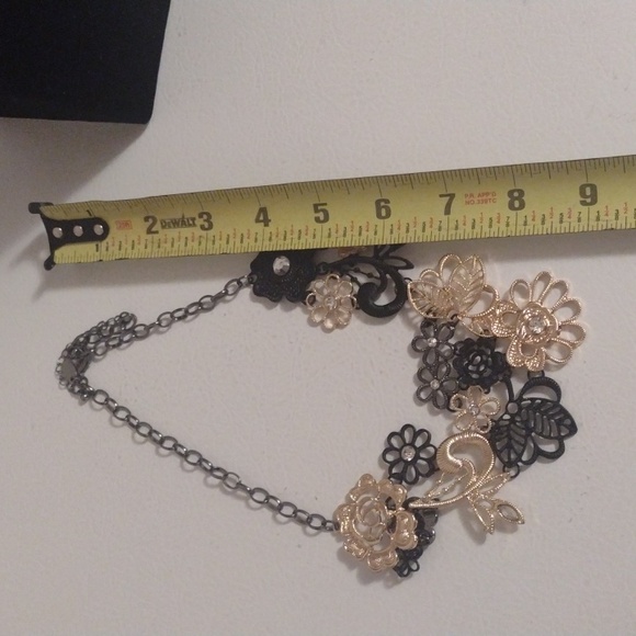 Charming Charlies black and gold tone metal floral necklace with rhinestones - Picture 8 of 11